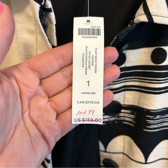 💥NWT💥Chico’s Black and White Linen Coat Size 1 - Picture 6 of 7